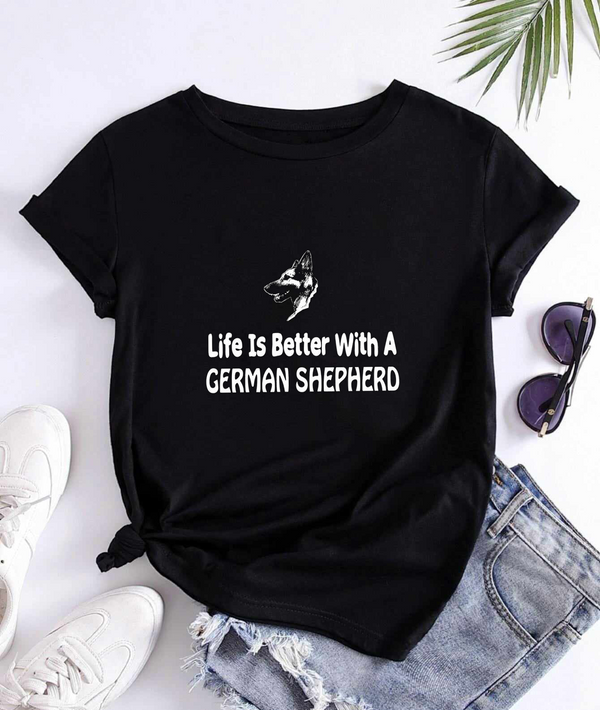 Дамска тениска Life is better with GSD