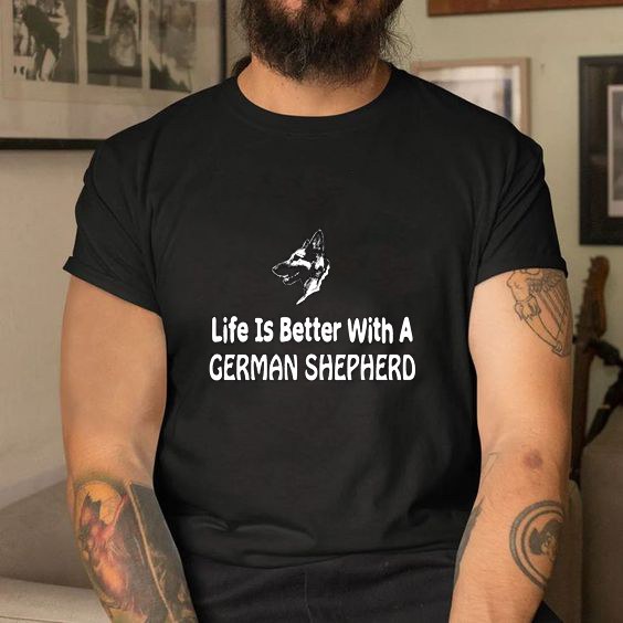 Мъжка тениска Life is better with GSD